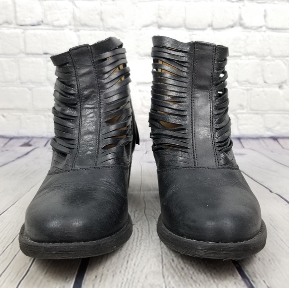 SBICCA| Ruston leather side zip ankle boots - Picture 7 of 7